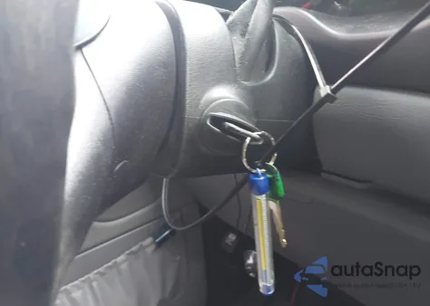 1997 Ford E-250 Standard z USA, uszkodzony, nr VIN 1FTHE24L4VHB89975